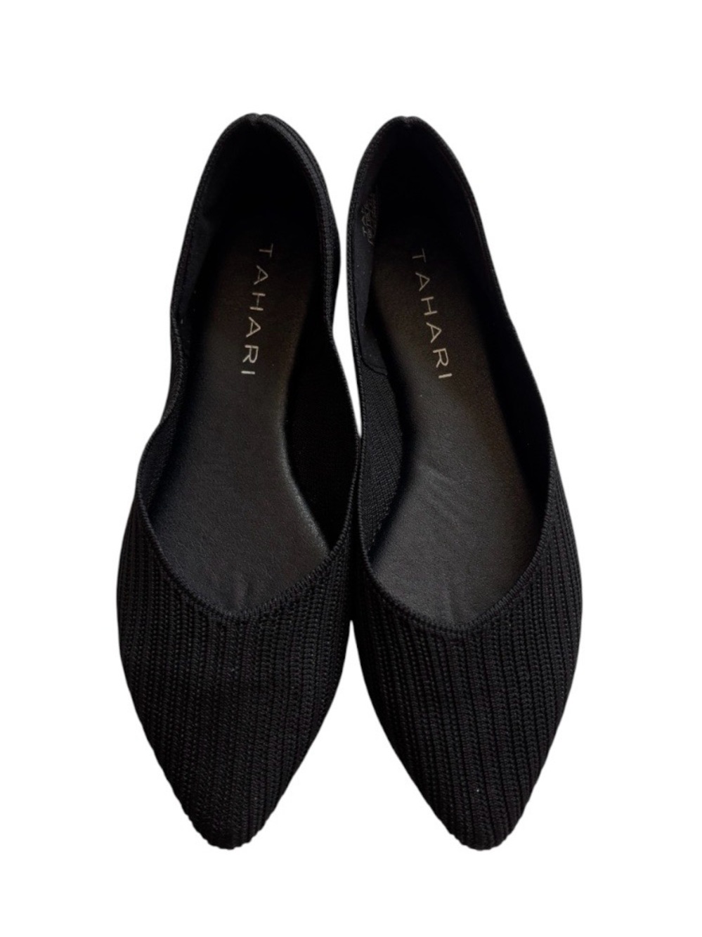 New Tahari Women's Pointed Toe Flat. Size 9